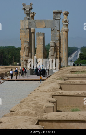 Porta di tutte le nazioni a Persepoli in Iran Foto Stock