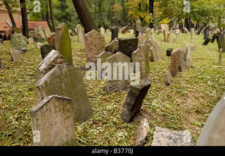 Cimitero ebraico sulle lapidi del cimitero giudaica, Praga, Repubblica Ceca Foto Stock