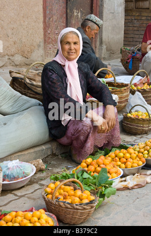 Uyghur persone a Kashgar nella provincia dello Xinjiang Cina Foto Stock