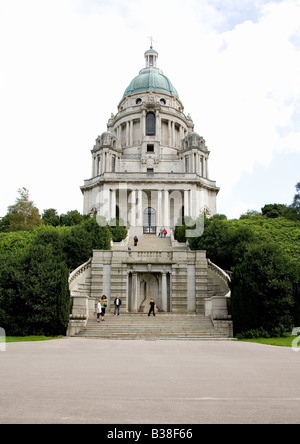 La Ashton Memorial, una follia dedicata al fine moglie del signore Ashton, Williamson Park, Lancaster, Lancashire, Inghilterra, Regno Unito. Foto Stock