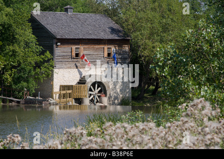 Cuthbert Grant's Old Mill lungo lo storione Creek Foto Stock