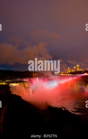 Stati Uniti d'America New York Cascate del Niagara di credito come Fred J Signore Fotografia Galleria Jaynes DanitaDelimont comUSA New York Niagara Falls notte p Foto Stock