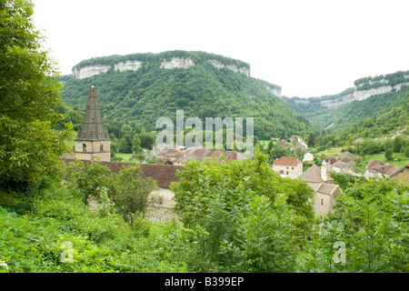 Francia, Giura, Baume les Messieurs village Foto Stock