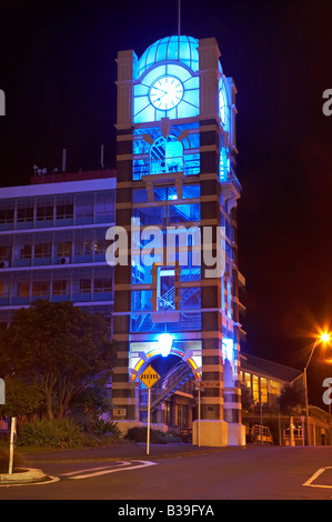 Torre dell'orologio di notte di New Plymouth Taranaki Isola del nord della Nuova Zelanda Foto Stock