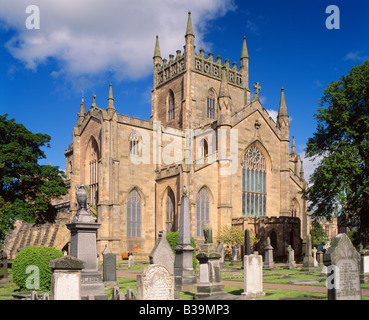 Dunfermline Abbey, Dunfermline, Fife, Scozia, Regno Unito. Foto Stock