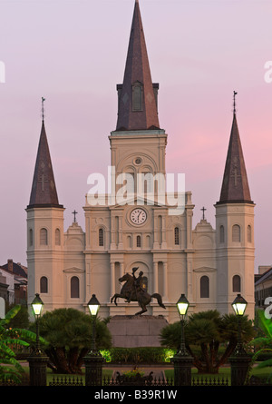 Stati Uniti d'America,Louisiana New Orleans,Quartiere Francese,Saint Louis Cattedrale Piazza Jackson all'alba Foto Stock