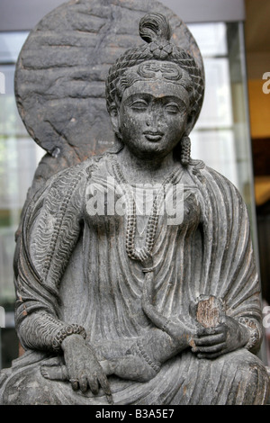 Un pakistano statua del Ogress Hariti presso il British Museum di Londra Foto Stock