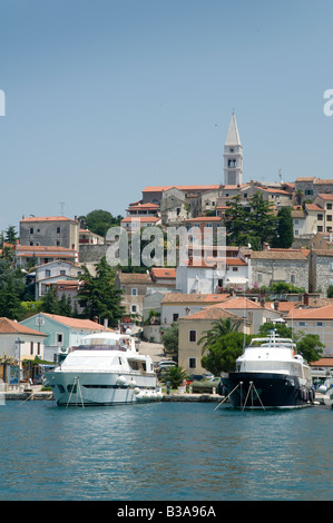 Una vista panoramica di Vrsar in Croazia Foto Stock