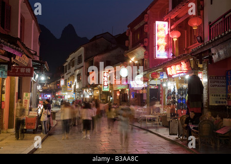 Caffè, Yangshuo, Guilin, provincia di Guangxi, Cina Foto Stock