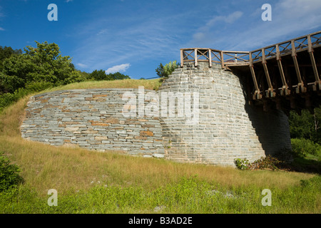 Stone contrafforte per Roebling aka Ponte acquedotto di Delaware parte del Delaware e Hudson Canal Foto Stock