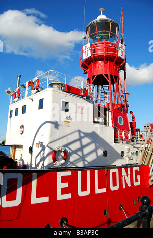 Il Helwick Lightship, Baia di Cardiff, Cardiff Wales, Regno Unito Foto Stock