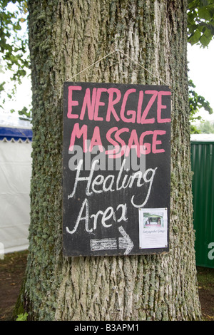Segno di massaggio al Greenman festival 2008 Glanusk Park Brecon Beacons Galles U K Foto Stock