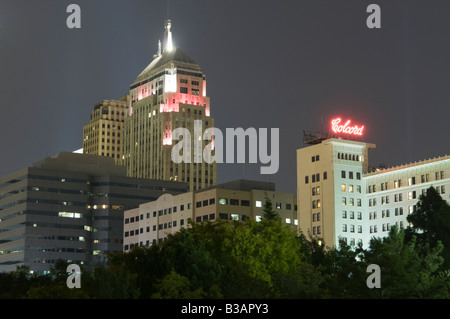 Centro cittadino di Oklahoma City di notte Foto Stock