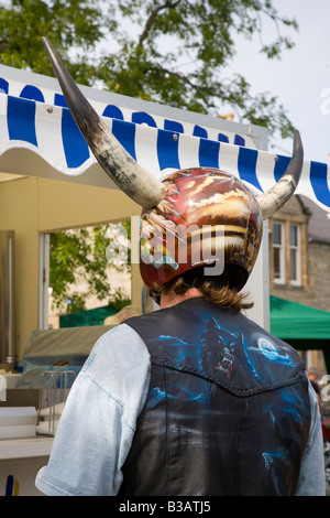 Casco di sicurezza per moto insolito a Thunder in the Glens  Aviemore & Grantown on Spey, Scozia uk Foto Stock