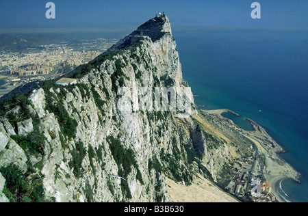 La Rocca di Gibilterra vista dalla stazione della funivia Foto Stock
