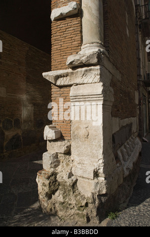 Campanile dettaglio; Santa Maria Maggiore della Pietrasanta Foto Stock