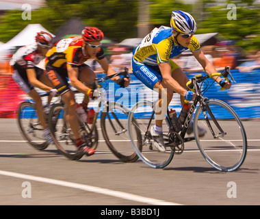 ARLINGTON VIRGINIA USA 8 CSC annuale Invitational Pro Am bicicletta da corsa su strada nel Clarendon Foto Stock