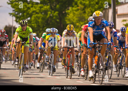 ARLINGTON VIRGINIA USA 8 CSC annuale Invitational Pro Am bicicletta da corsa su strada nel Clarendon Foto Stock