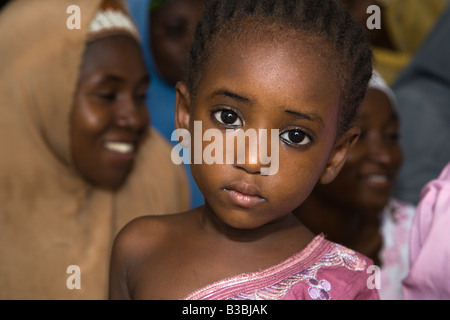 Bambino in Tudun Murtala area di Kano Nigeria Foto Stock