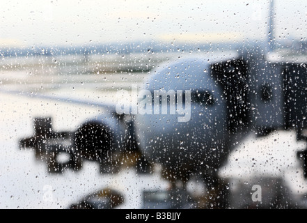 In aereo a terra dalla tempesta e la pioggia Foto Stock