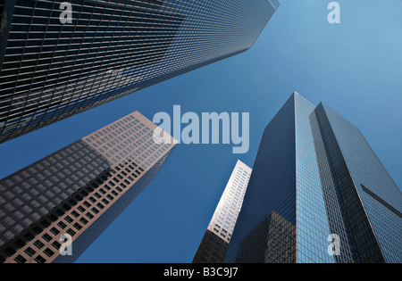 Ufficio astratta strutture all'aperto con cielo chiaro Foto Stock