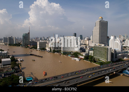 Vista del Fiume Chao Praya a Bangkok in Tailandia Foto Stock