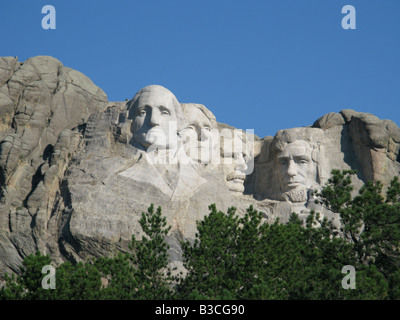 Il Monte Rushmore National Memorial situato nei pressi di Keystone, Dakotam del sud degli Stati Uniti. Una destinazione turistica molto popolare. Foto Stock