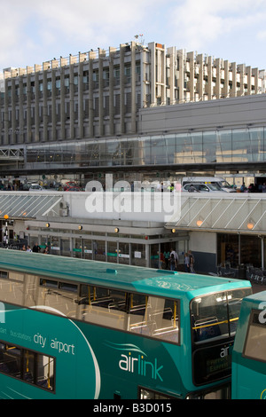 Il terminale 1'Aeroporto Internazionale di Dublino Irlanda Repubblica Irlandese EIRE Foto Stock