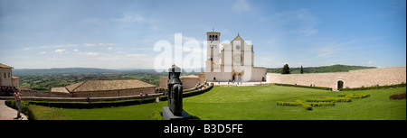 Panorama della Basilica di San Francesco di Assisi, Umbria, Italia Foto Stock