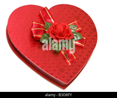 Valentines cioccolatini box isolato su bianco Foto Stock