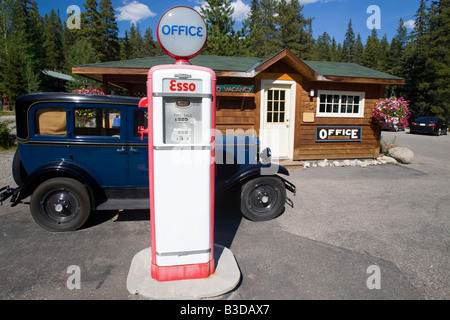 Vecchia Stazione di gas in Alberta Canada Foto Stock