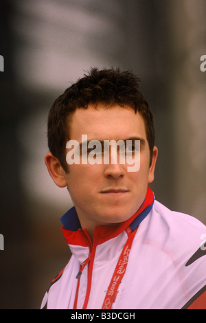 Welsh atleta olimpico, Geraint Thomas, che ha vinto una bicicletta medaglia d'oro alle Olimpiadi di Pechino 2008, celebra in Cardiff Foto Stock