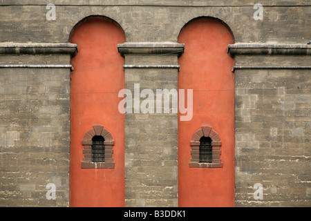 Dettaglio di windows nella chiesa dell Assunzione, Lviv (lvov), l'Ucraina. Foto Stock