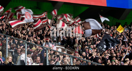 Calcio, 2. Bundesliga, 2007/2008, Borussia Moenchengladbach contro FC Sankt Pauli 1:0, stadio Borussia Park, la folla di spettatori, ventole Foto Stock