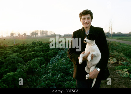 Uno dei figli della famiglia VINK gli agricoltori nei pressi del villaggio di NUENEN 1989 Foto Stock