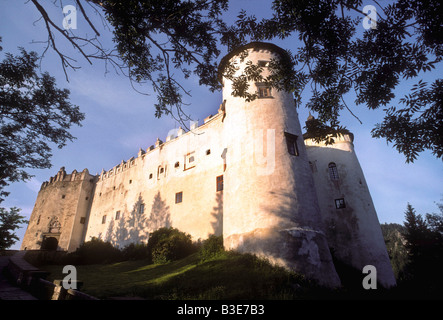 La Polonia Tatra 1995 Niedzica castello nei pressi del fiume Dunajec ai piedi dei Monti Tatra Foto Stock