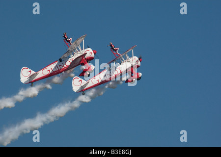 Ala-walker aerobatic flying display Foto Stock