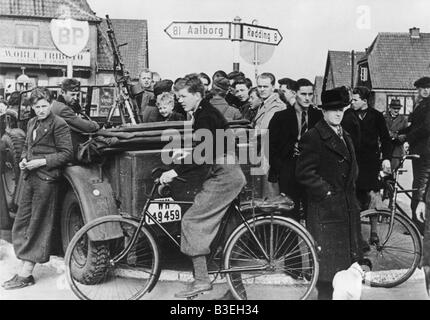 Truppe tedesche in danese village / 1940 Foto Stock