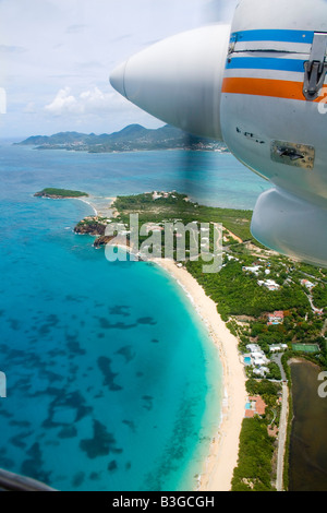 Luce aeromobili battenti per tutta l'isola di Anguilla nei Caraibi Foto Stock