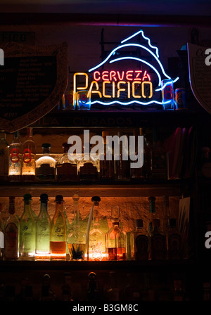 Tequila atmosferica Bar presso il Cafe Pacifico, Covent Garden, Londra Foto Stock