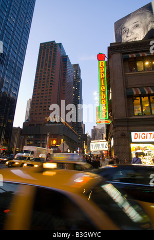 A Times Square il ramo dell'Applebees ristorante della catena Foto Stock