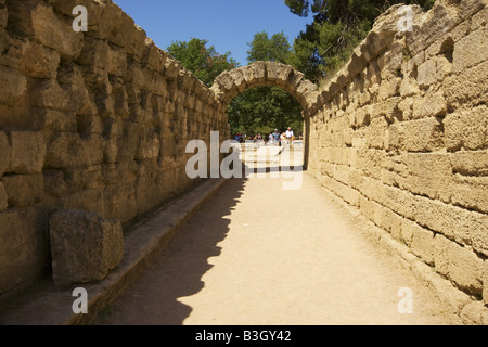 Cripta il portone e tunnel per lo stadio olimpico Foto Stock