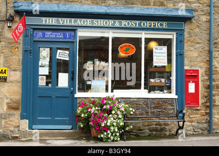 Negozio di paese e ufficio postale a Pilsley, Derbyshire, England, Regno Unito Foto Stock