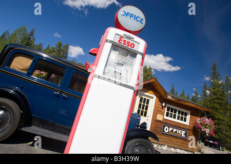 Vecchia Stazione di gas in Alberta Canada Foto Stock