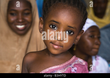 Bambino in Tudun Murtala area di Kano Nigeria Foto Stock