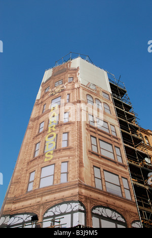 Falsa facciata sul magazzini Harrods durante i lavori di ristrutturazione London Inghilterra England Foto Stock