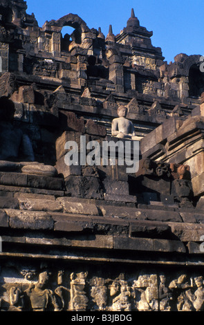 La parete orientale dettaglio borobudur indonesia java Foto Stock