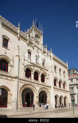 Facciata di Rossio stazione ferroviaria, Lisbona, Portogallo. Foto Stock