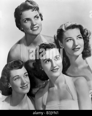 CHORDETTES Foto promozionale del gruppo vocale americano circa 1957. Da sinistra: Lynn Evans, Marjorie Needham, Carol Buschmann, Janet Ertel. Foto Stock