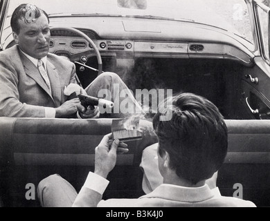 Gioia HOUSE aka la gabbia amore 1964 MGM film con Alain Delon torna alla fotocamera Foto Stock